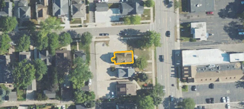 827 Main St