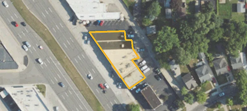 33366 Woodward Ave