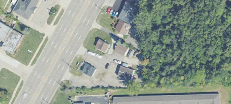 32582 Groesbeck Hwy