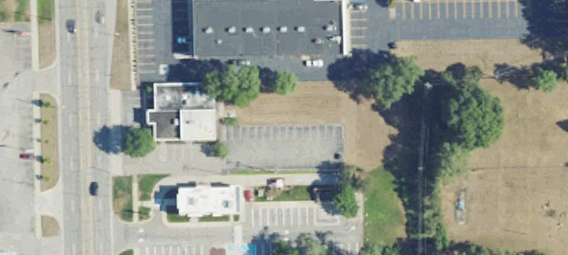 47200 Van Dyke Ave