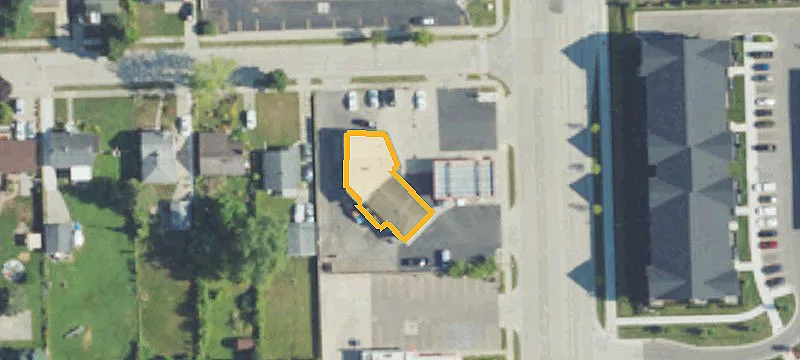 1377 Main St