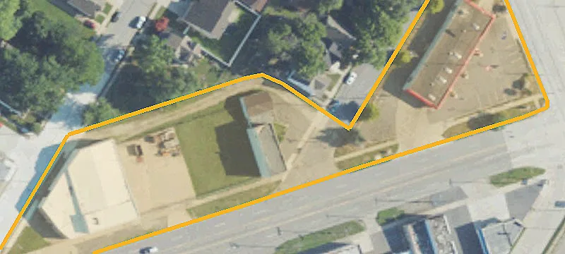 2400 Oakwood Blvd