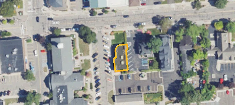 302 Main St