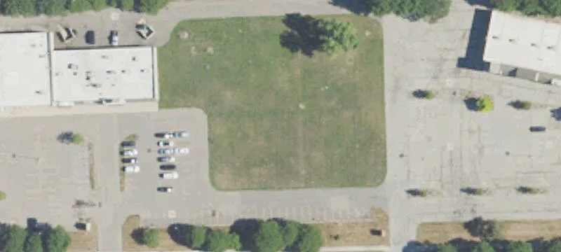 32500 Warren Rd