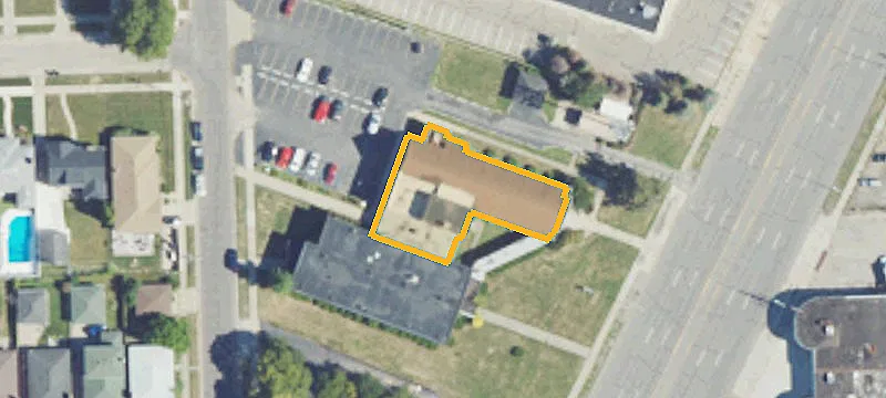 15325 Gratiot Ave