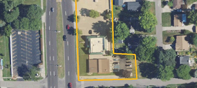 15530 Farmington Rd