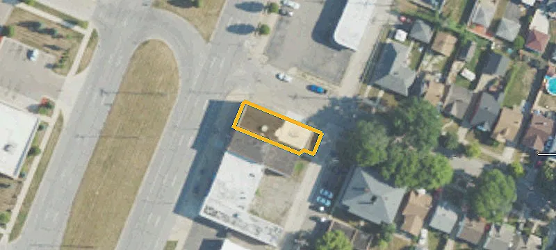 2205 Ft St