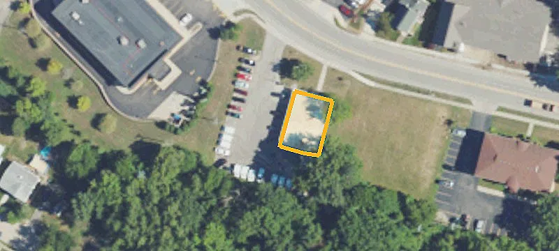 22181 Huron Riv Dr