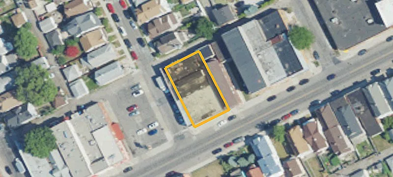 3407 Caniff St