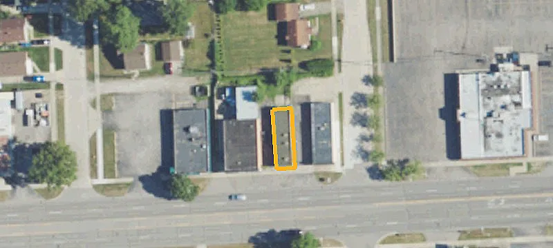 27518 Warren Rd