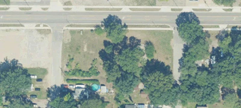 979 Broadway Ave