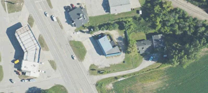 105 Huron Rd