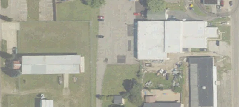 869 Columbia W Ave