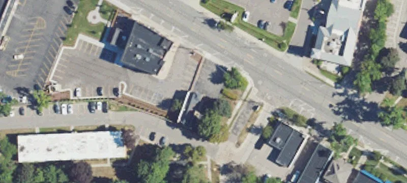 32809 Grand Riv Ave