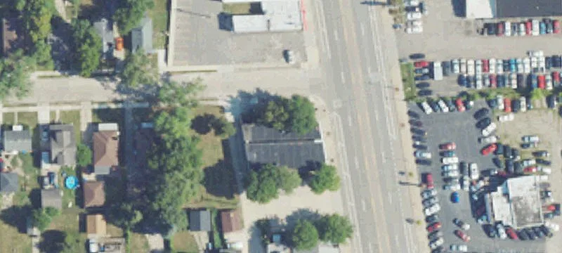 21045 Van Dyke Ave