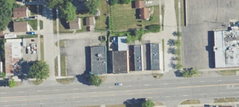 27530 Warren Rd