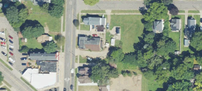 1011 Lansing Ave
