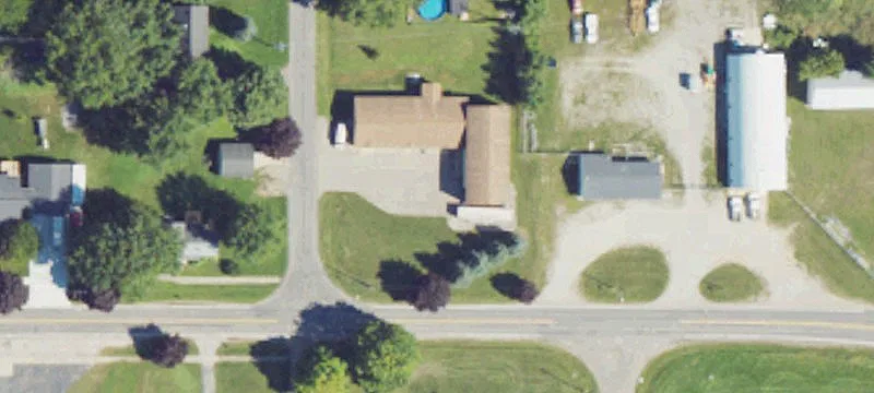 16 Ee St