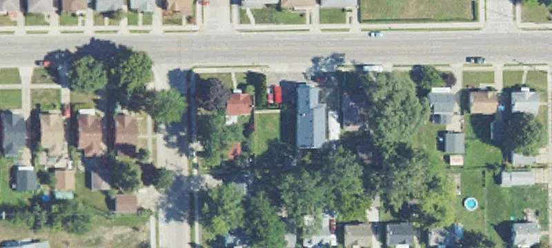 15328 Stephens Dr