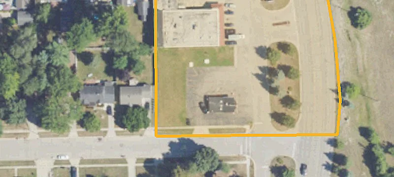 805 Dexter St