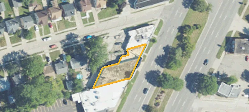 24479 Gratiot Ave