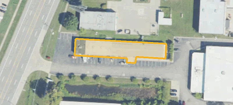 44306 Groesbeck Hwy