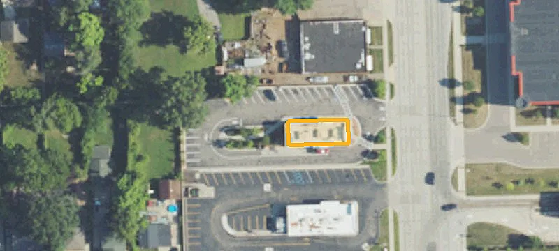 1431 Main St