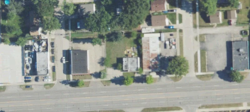 27622 Warren Rd