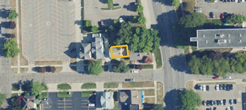 70 Poplar St
