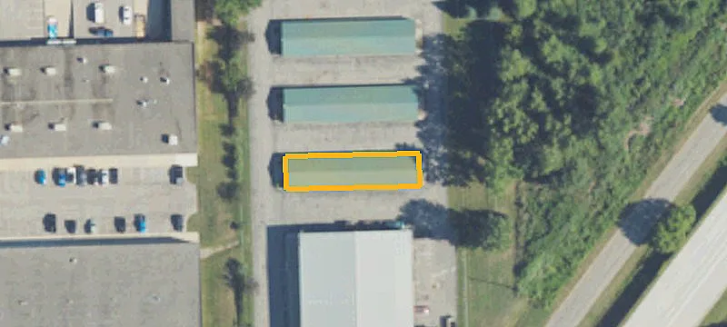 2225 Parkwood