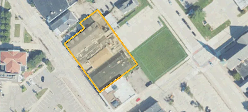 100 Macomb Pl