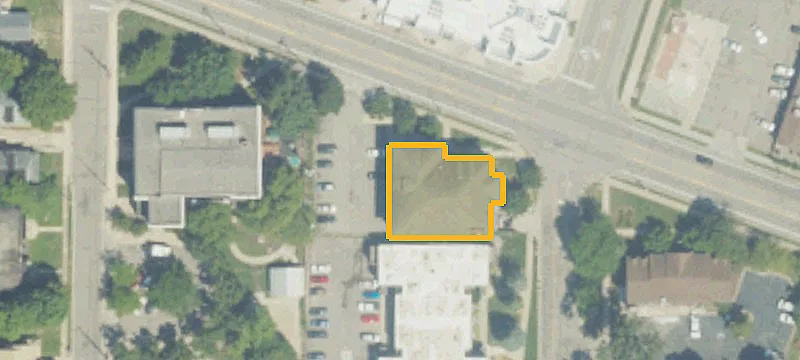 311 Grand Riv Ave, Unit 8