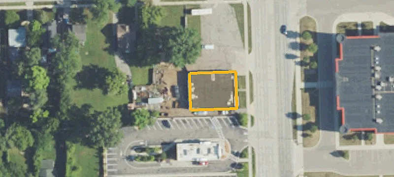 1457 Main St