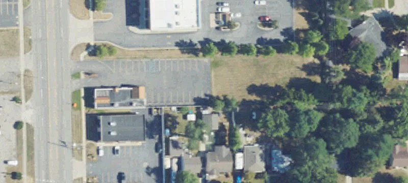 833 Wayne Rd
