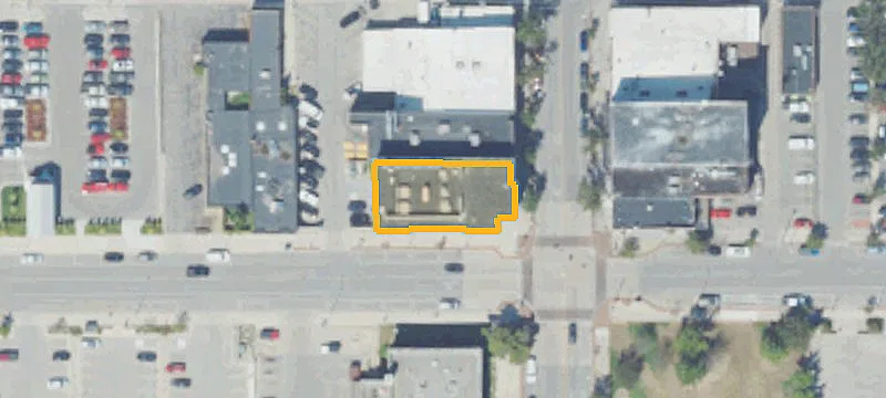 130 Un St