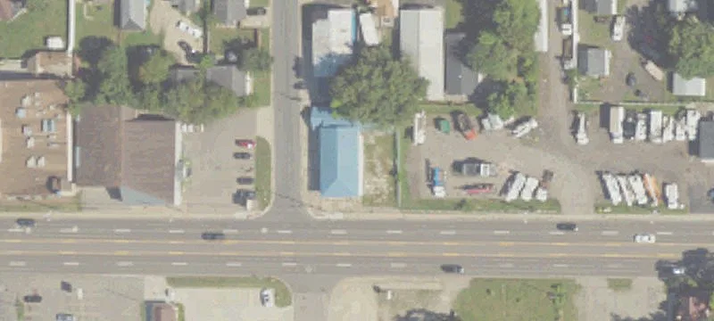 438 Columbia W Ave