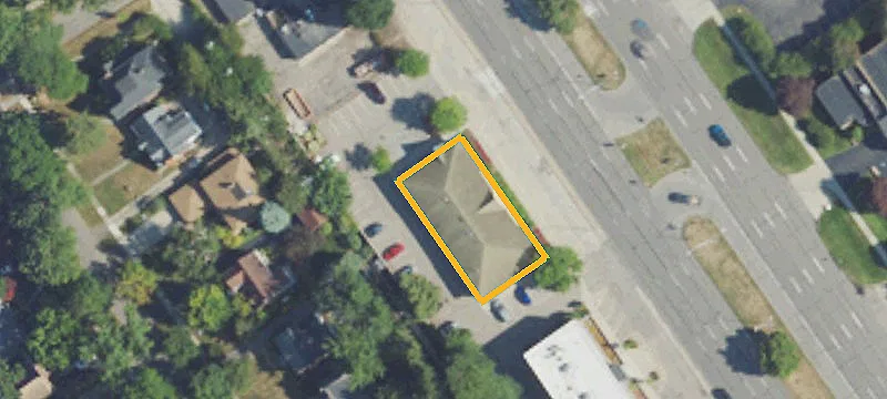 26111 Woodward Ave