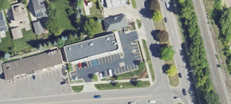 560 Main St