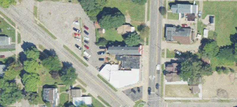 1008 Lansing Ave