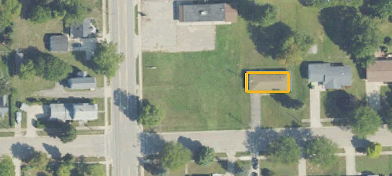 Prt Cres At E Irwin St