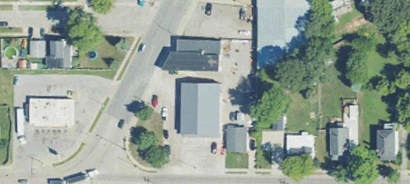 104 Woodside Ave