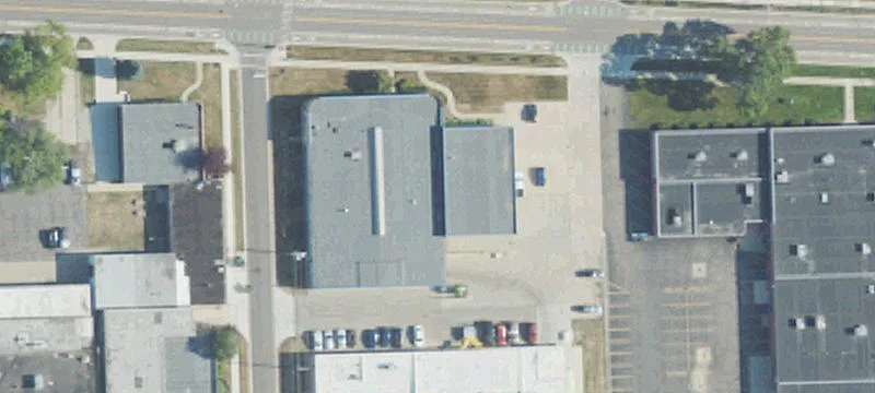 1100 Woodward Hts