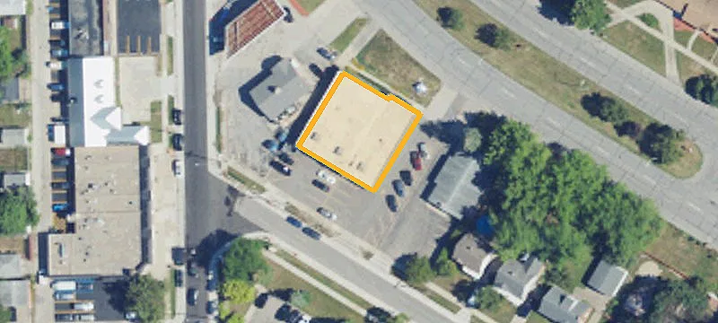 20200 Outer Dr