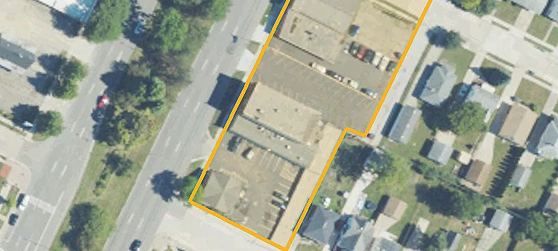 23320 Gratiot Ave