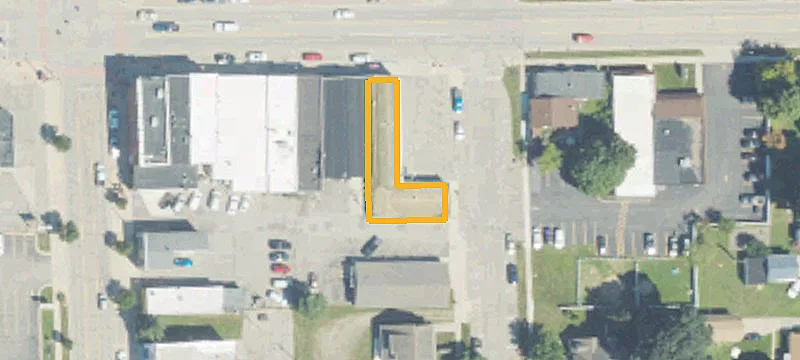 140 Grand Riv Ave