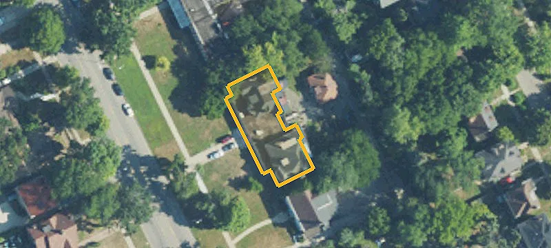 570 Grand Blvd