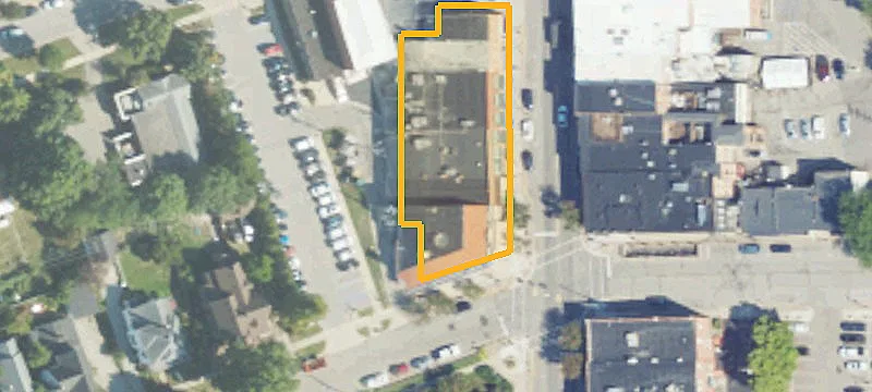 120 Main St