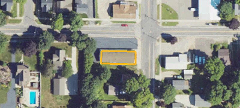 12 Waterloo St