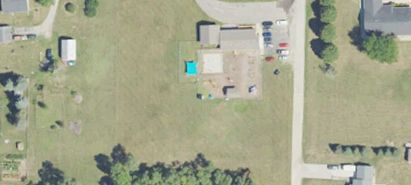 3651 Russell Rd