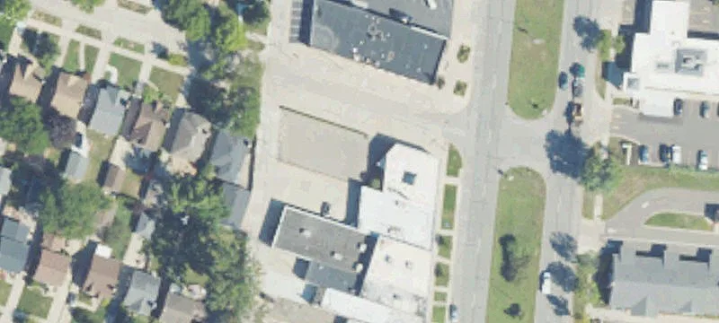 20247 Mack Ave